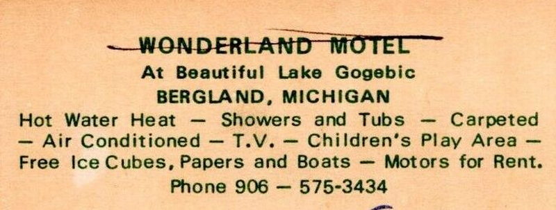 Lake Gogebic Motel (Wonderland Motel) - Vintage Postcard (newer photo)